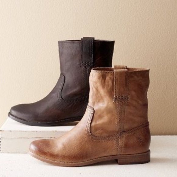 Frye Shoes - Frye Anna Short Light Tan Leather Pull On Comfy Casual Low Heel Ankle Booties